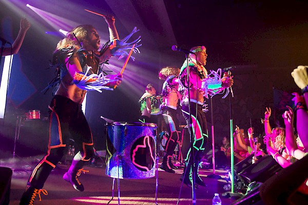 Giới thiệu về 8turn và tour diễn