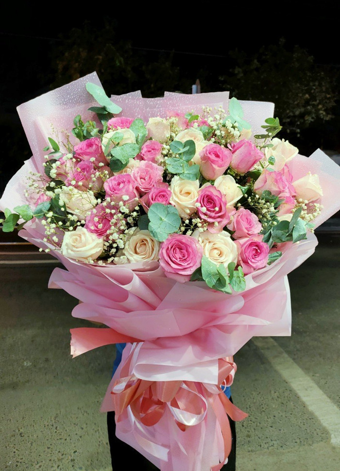 Hoa yêu thương: sự biểu tượng của tình yêu, sự quan tâm và lòng trân trọng